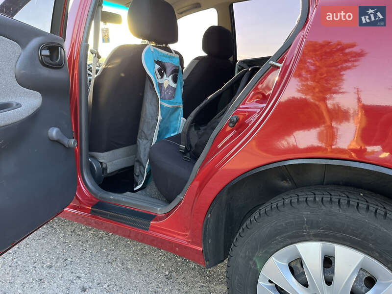 Седан Daewoo Lanos 2008 в Миргороді