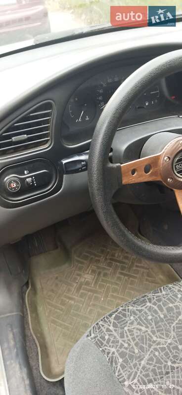 Седан Daewoo Lanos 2005 в Кривом Роге
