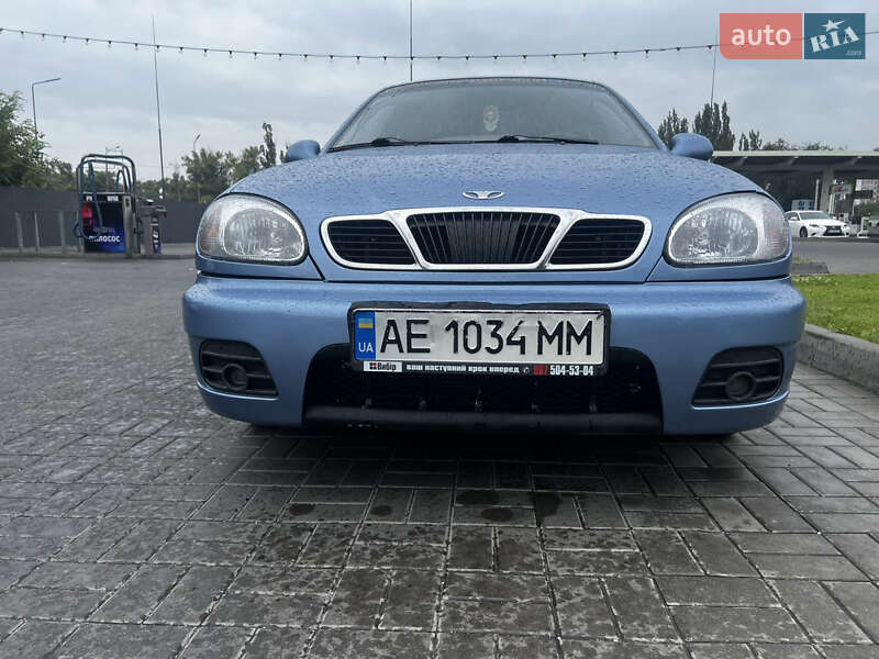 Хетчбек Daewoo Lanos 2003 в Дніпрі