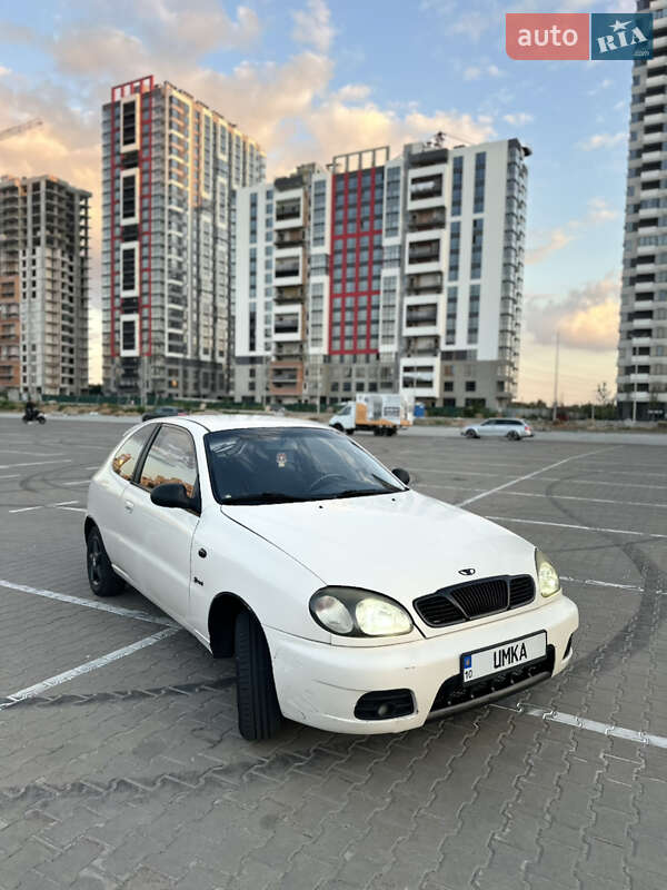 Хэтчбек Daewoo Lanos 2002 в Киеве