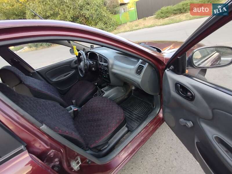 Седан Daewoo Lanos 2009 в Первомайске