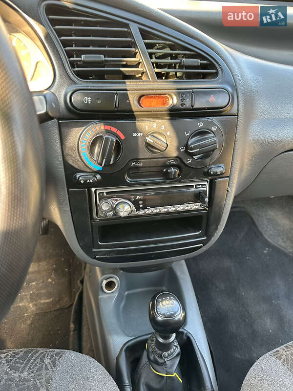 Седан Daewoo Lanos 2007 в Черновцах