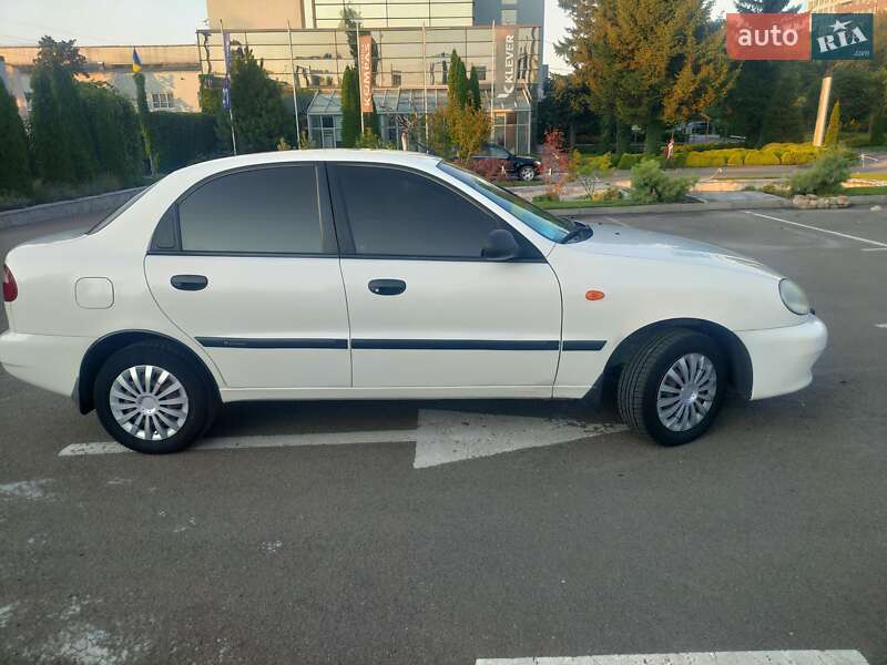 Седан Daewoo Lanos 2008 в Вишневом