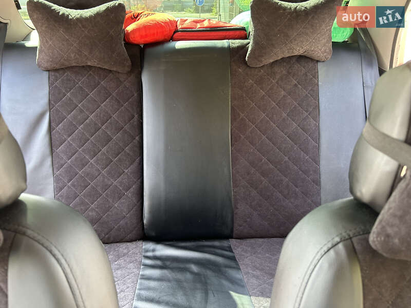 Седан Daewoo Lanos 2004 в Славянске