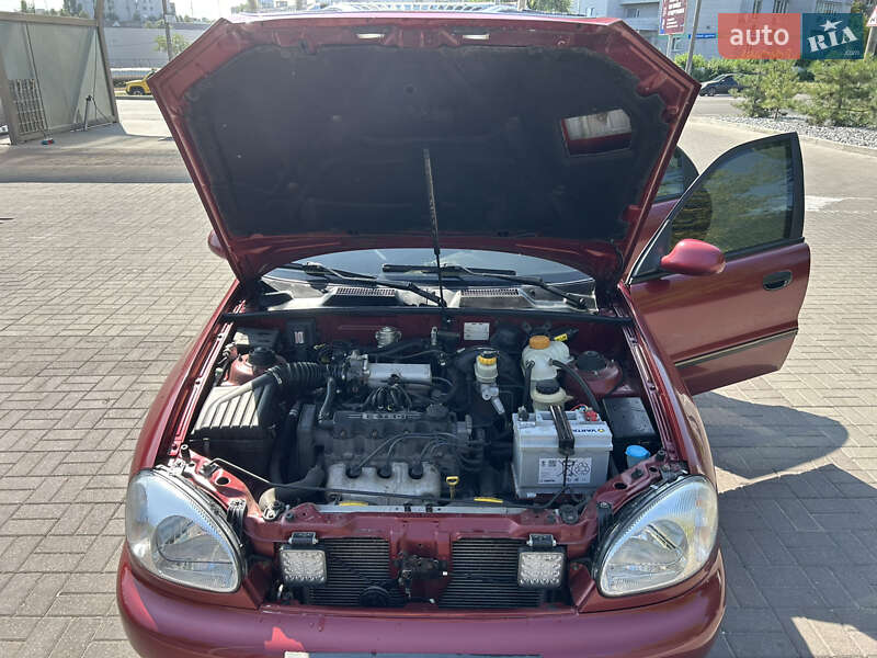 Седан Daewoo Lanos 2004 в Славянске