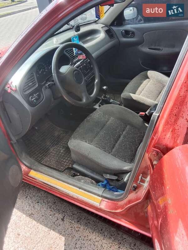 Седан Daewoo Lanos 2008 в Вишневом