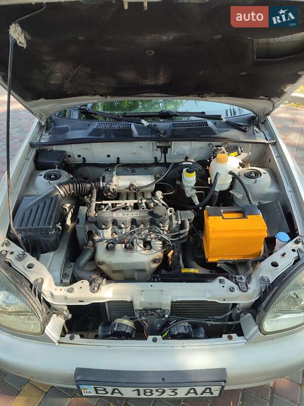 Седан Daewoo Lanos 2005 в Кропивницком
