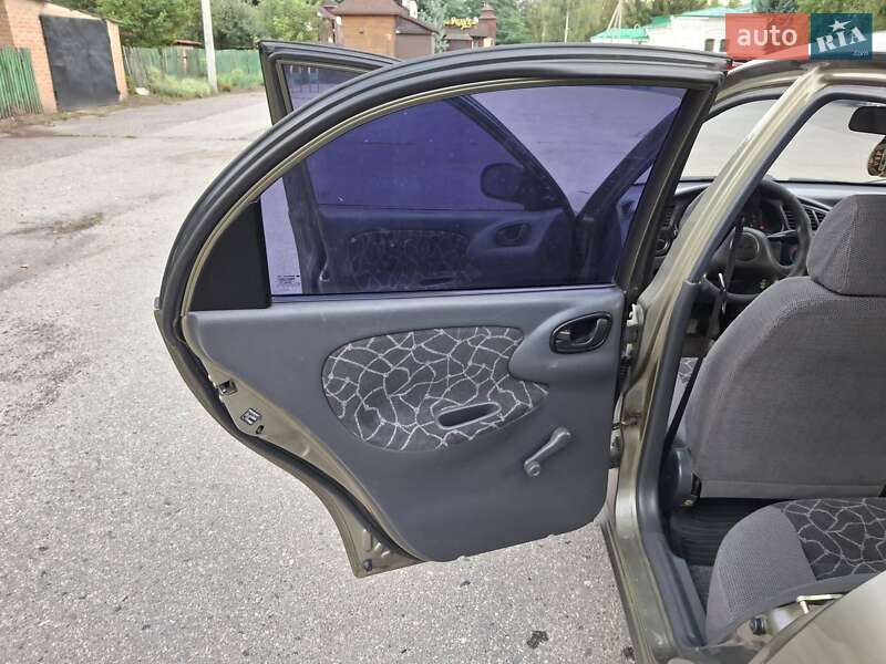 Седан Daewoo Lanos 2003 в Полтаве