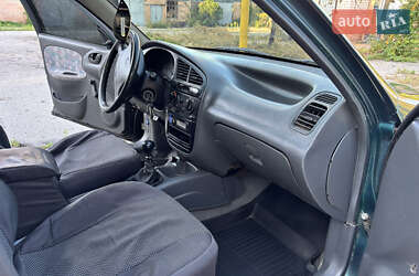 Седан Daewoo Lanos 2001 в 