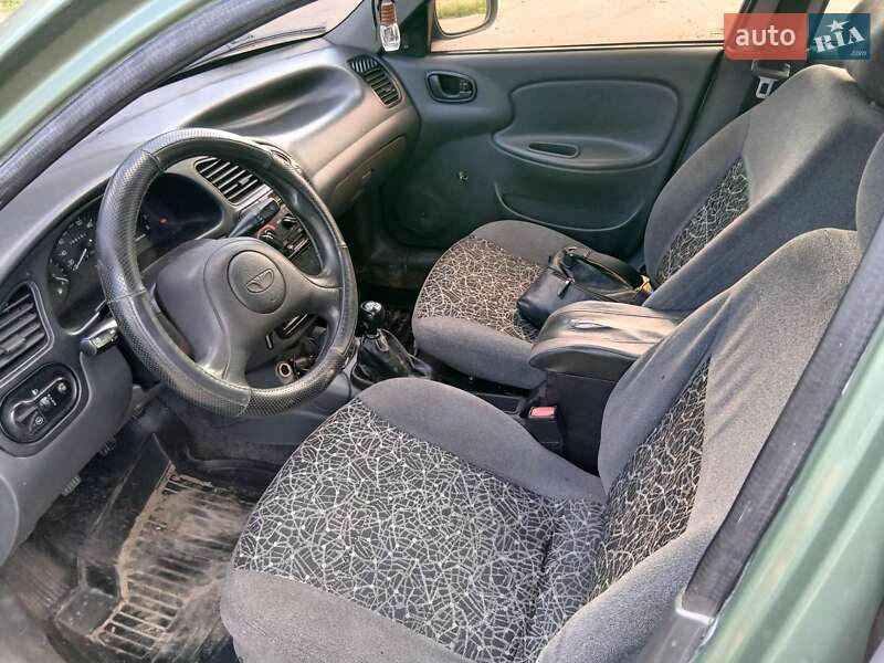 Седан Daewoo Lanos 2010 в Харькове