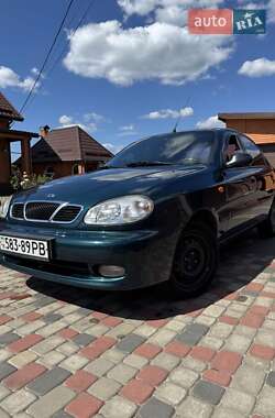 Седан Daewoo Lanos 2002 в Вараші