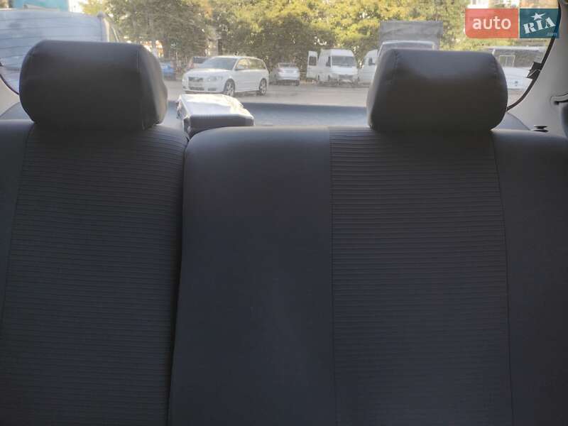 Седан Daewoo Lanos 2003 в Одессе