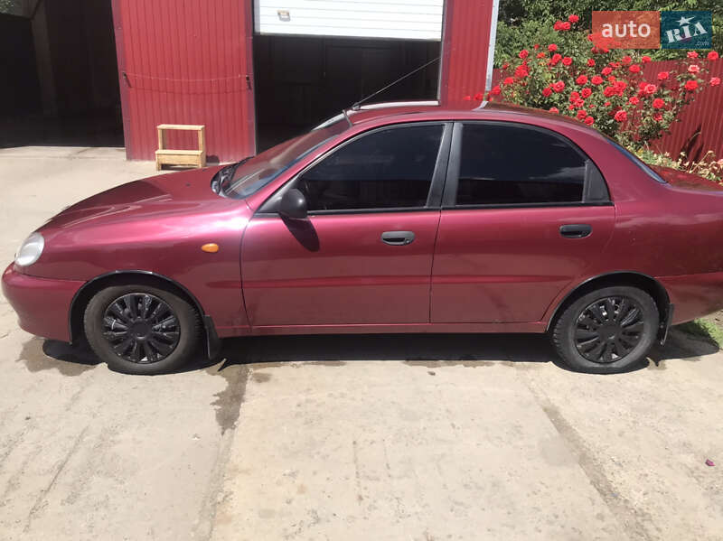 Седан Daewoo Lanos 2006 в Монастирищеві