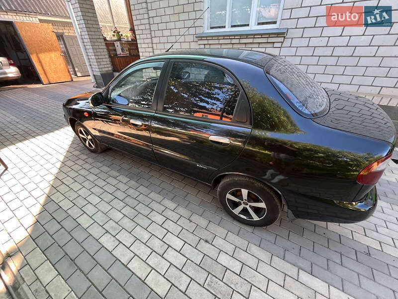 Седан Daewoo Lanos 2008 в Казатине