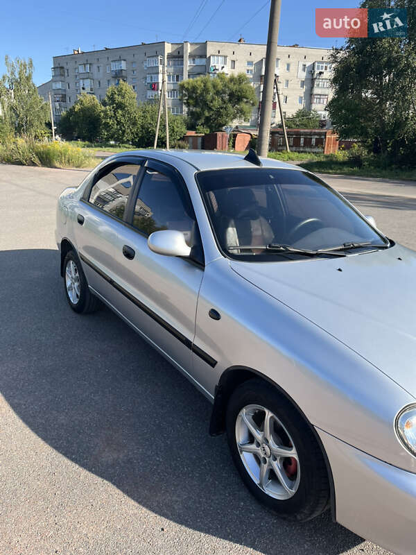 Седан Daewoo Lanos 2005 в Коростене