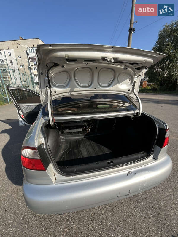 Седан Daewoo Lanos 2005 в Коростене