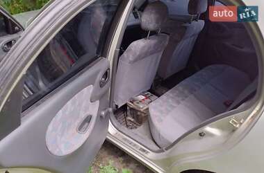 Хэтчбек Daewoo Lanos 2000 в 