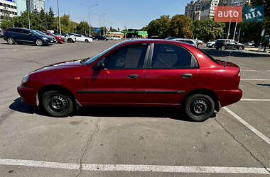 Седан Daewoo Lanos 2000 в 