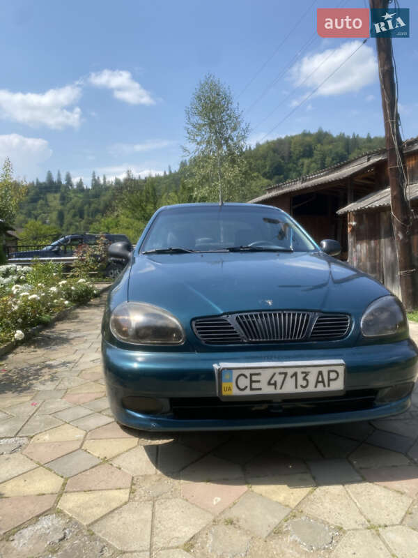 Седан Daewoo Lanos 2006 в Косове