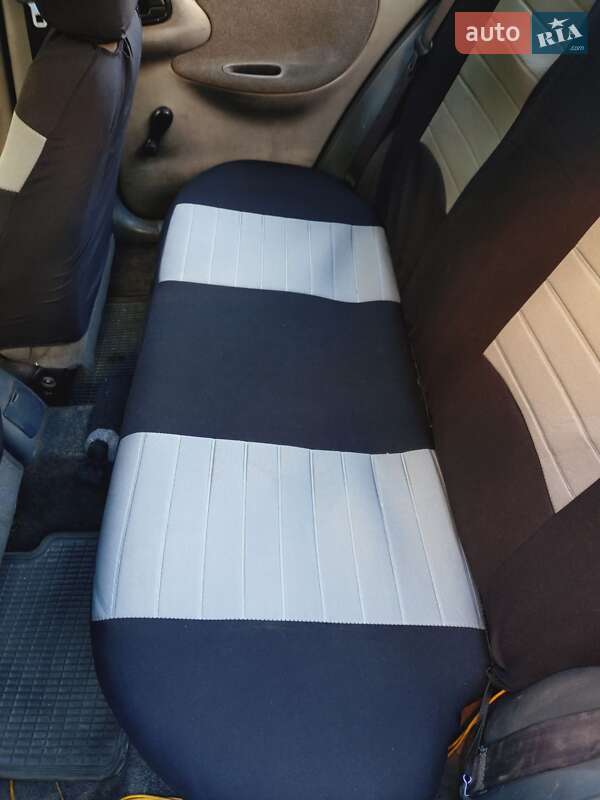 Седан Daewoo Lanos 2006 в Днепре