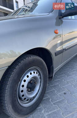 Седан Daewoo Lanos 2004 в 