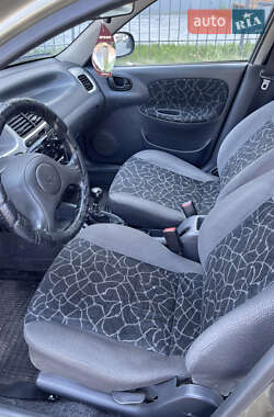 Седан Daewoo Lanos 2004 в 