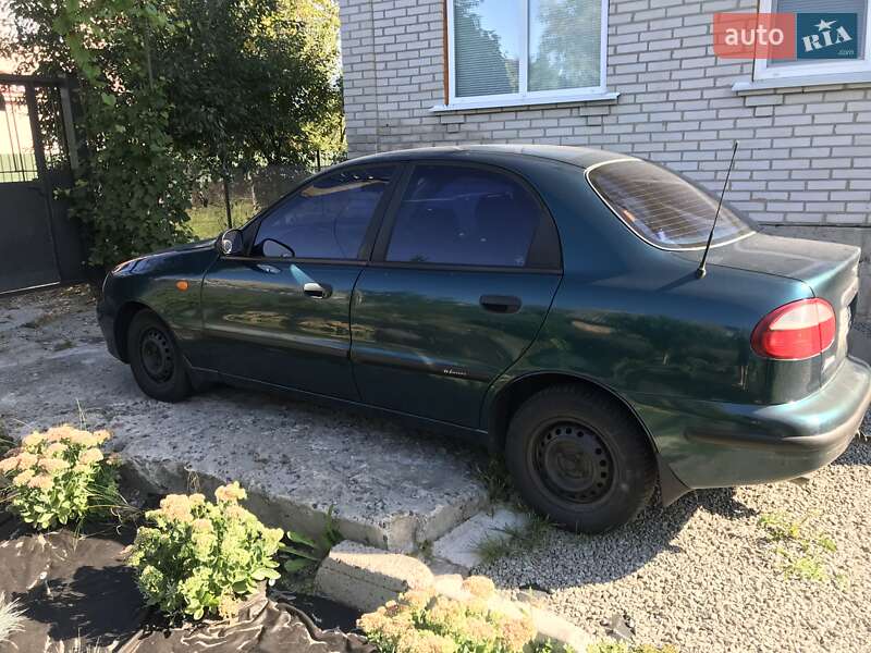 Седан Daewoo Lanos 2002 в 