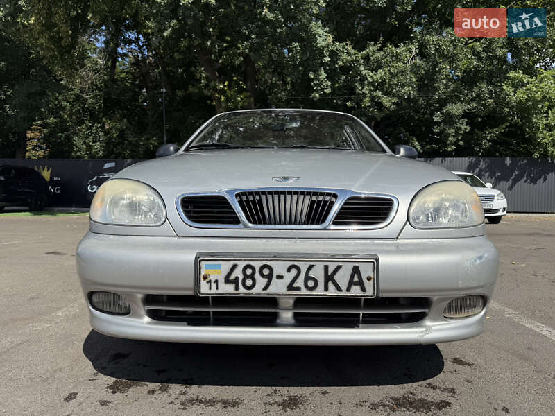 Седан Daewoo Lanos 2002 в Киеве