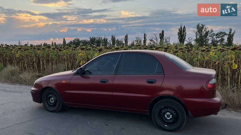 Седан Daewoo Lanos 2005 в Кривом Роге