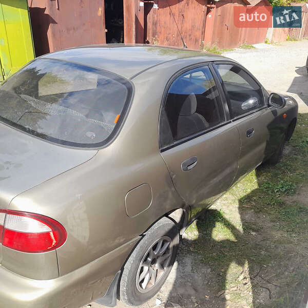 Седан Daewoo Lanos 2005 в Киеве