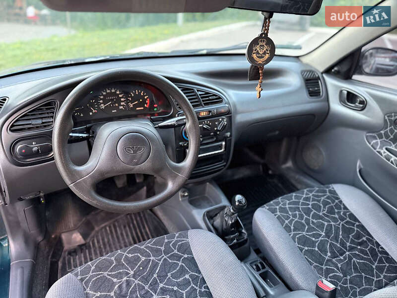 Седан Daewoo Lanos 2004 в Харькове