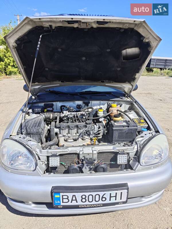 Седан Daewoo Lanos 2000 в Кропивницькому