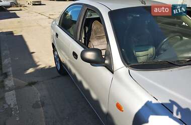 Седан Daewoo Lanos 2003 в Мукачево
