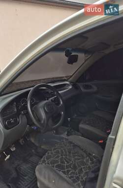Седан Daewoo Lanos 2002 в 