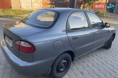 Седан Daewoo Lanos 2009 в 