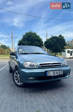 Седан Daewoo Lanos 2011 в 