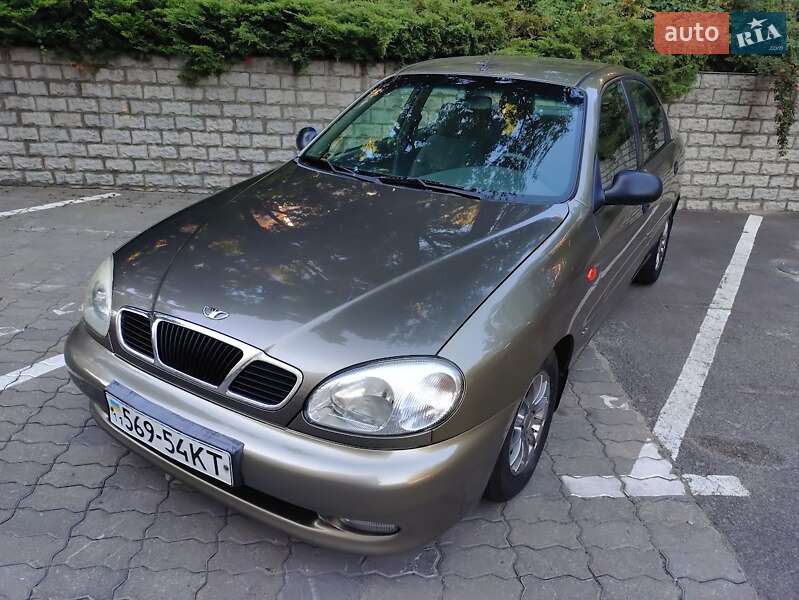 Седан Daewoo Lanos 2004 в 