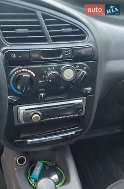 Седан Daewoo Lanos 2004 в 