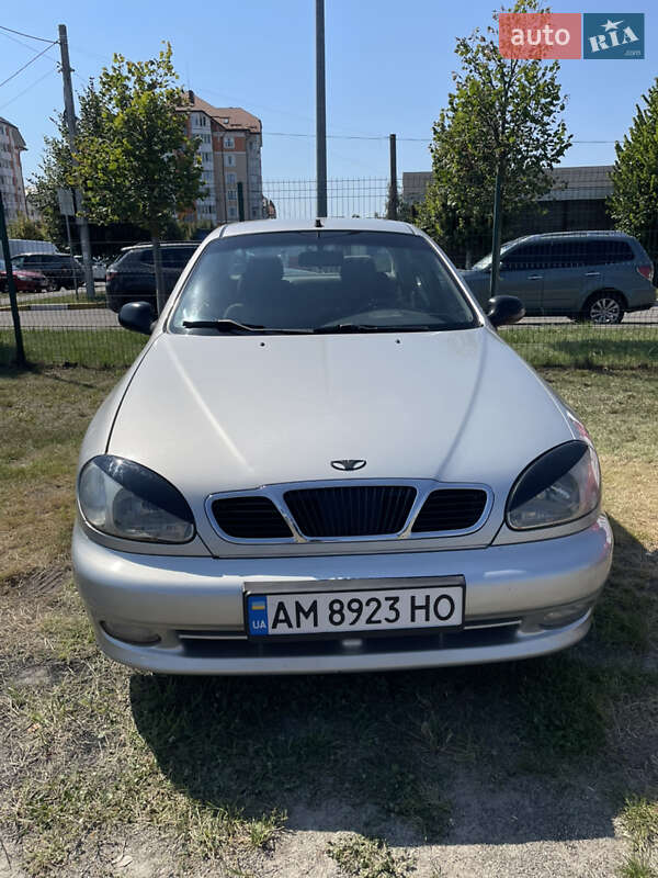 Седан Daewoo Lanos 2003 в 