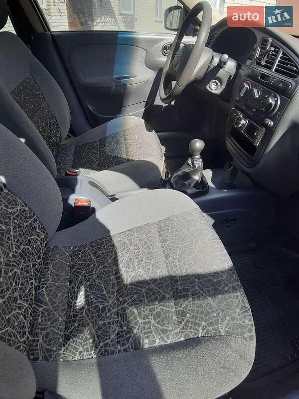 Седан Daewoo Lanos 2006 в Прилуках