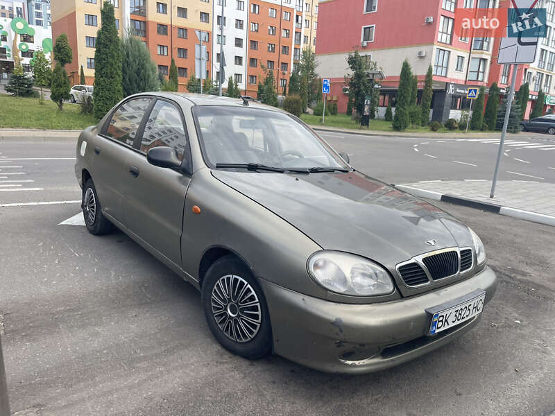 Седан Daewoo Lanos 2004 в 