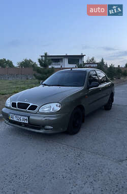 Седан Daewoo Lanos 2002 в Верхньодніпровську