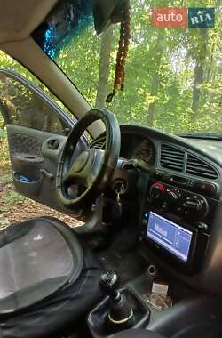 Седан Daewoo Lanos 2004 в Знаменке