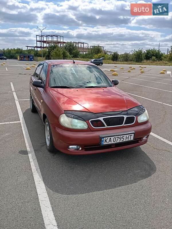 Седан Daewoo Lanos 2004 в Киеве