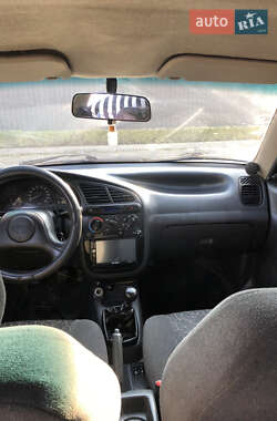 Седан Daewoo Lanos 2002 в 