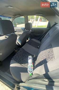 Седан Daewoo Lanos 2002 в 