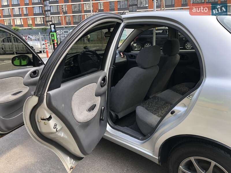 Седан Daewoo Lanos 2005 в Вишневом