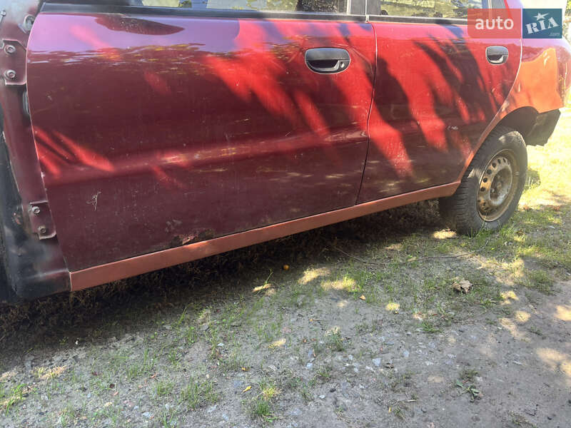 Седан Daewoo Lanos 2003 в Вышгороде