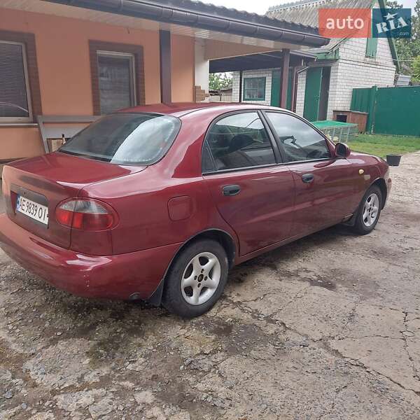 Седан Daewoo Lanos 1998 в Миколаївці