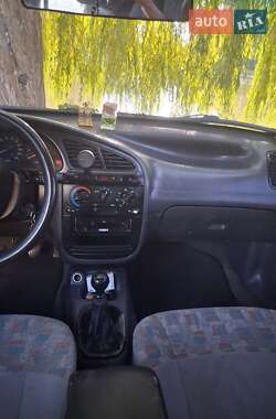 Седан Daewoo Lanos 2001 в 